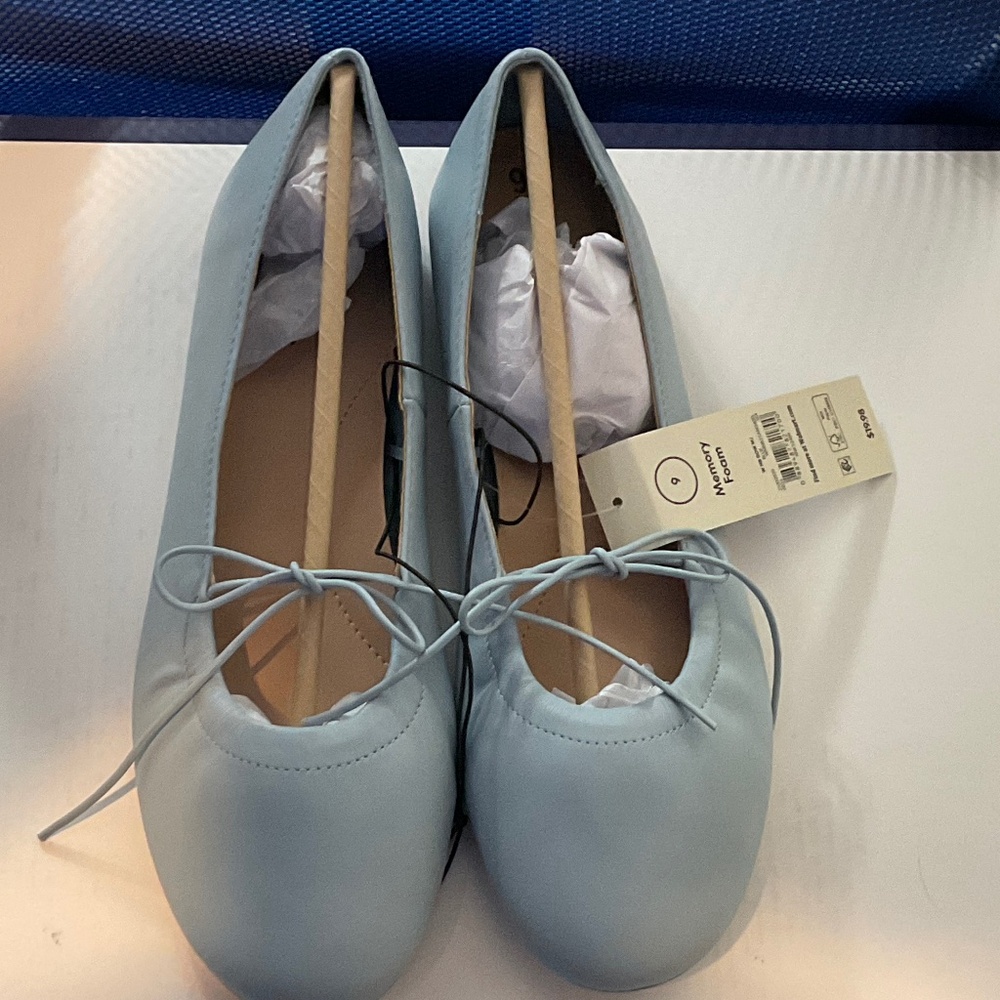 No Boundaries Blue Flats